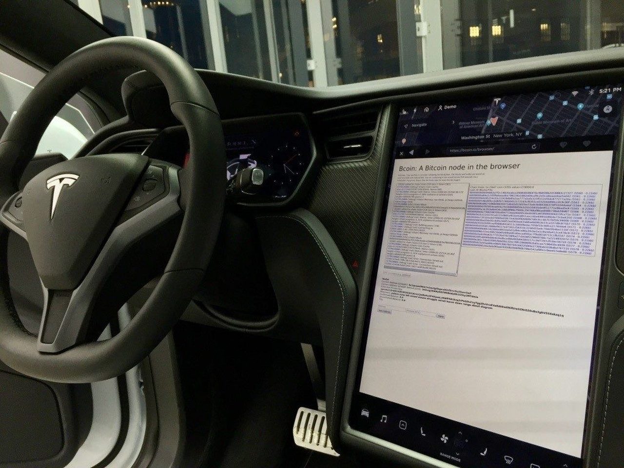 Có thể dùng xe điện Tesla để đào Bitcoin