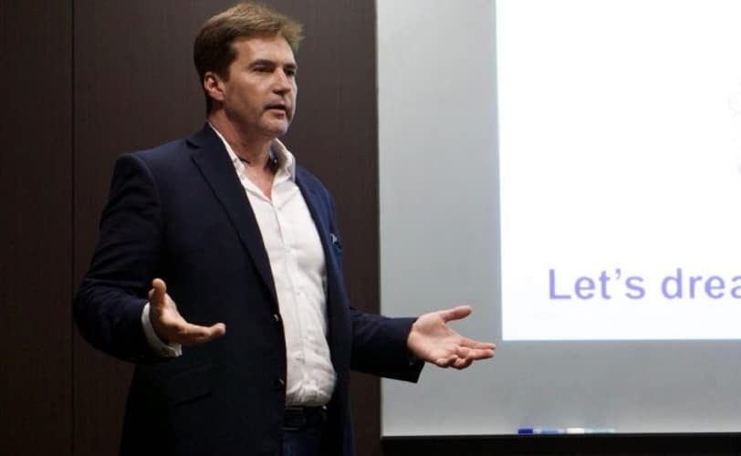 Craig Wright rơi vào thế khó khi từ chối chuyển Bitcoin