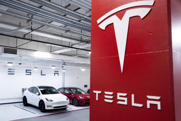 Tesla shocked to change CFO title to “Master of Coin”