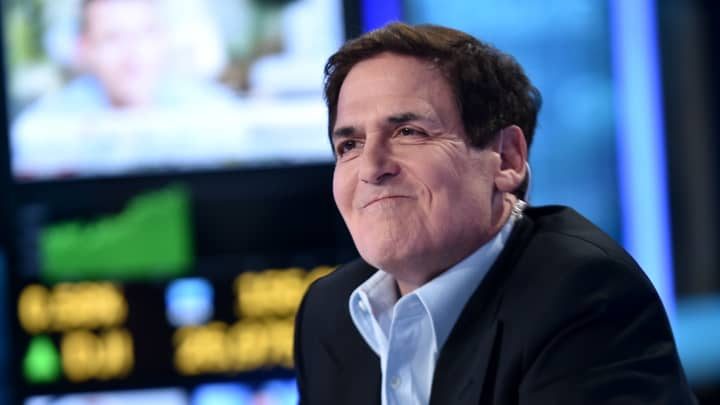 Nhà đầu tư tỷ phú Mark Cuban xác nhận đã cùng con trai sở hữu Dogecoin