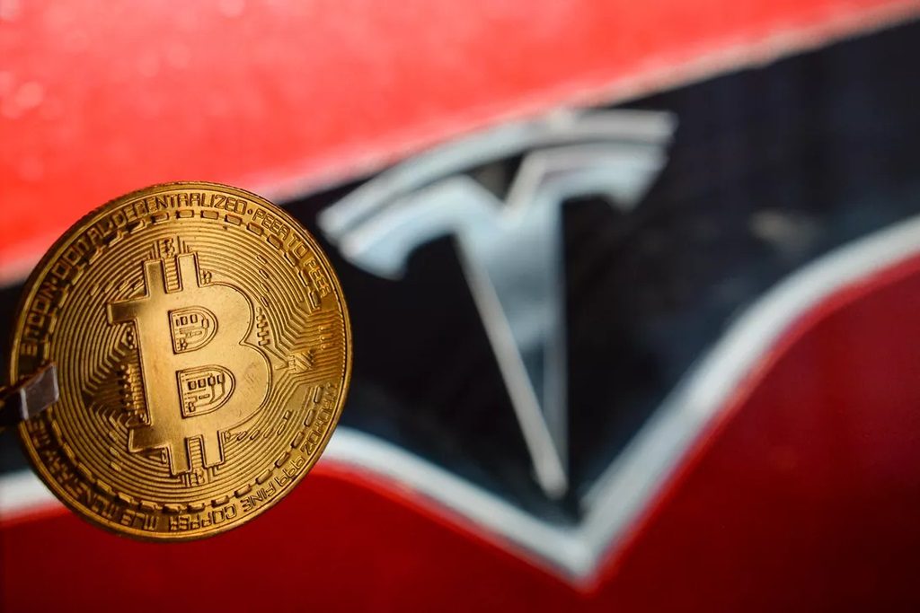 Tesla đang gồng lỗ Bitcoin