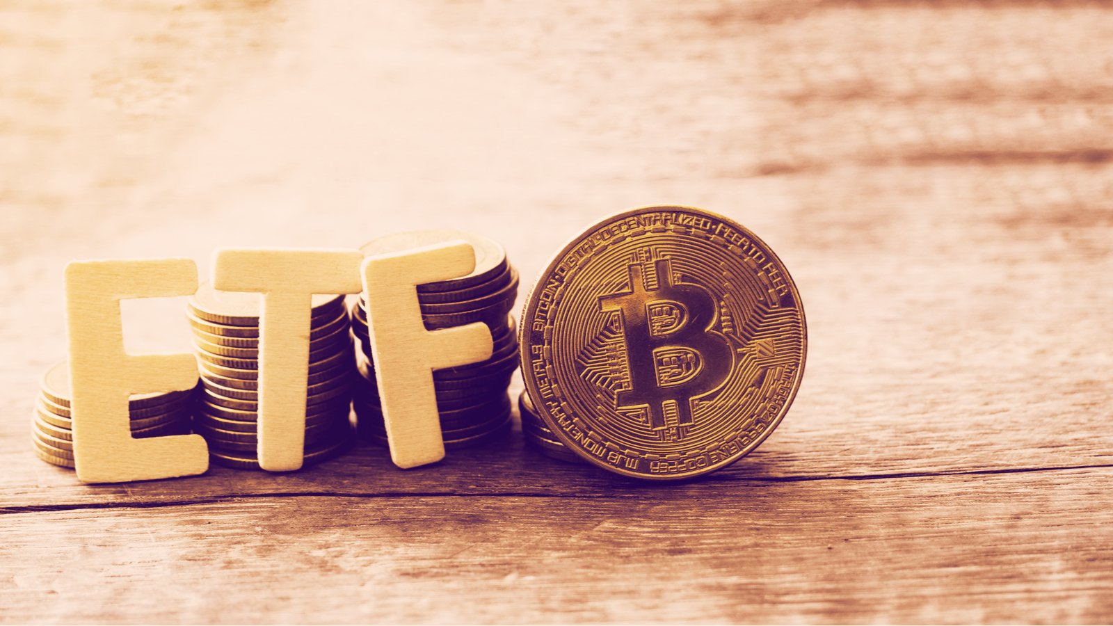 Bitcoin tăng vọt nhờ tin đồn SEC chuẩn bị phê duyệt Bitcoin ETF