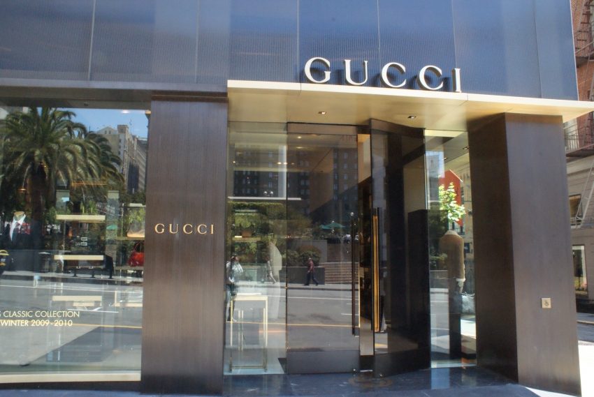 Gucci mua đất ảo trong The Sandbox để trải nghiệm metaverse