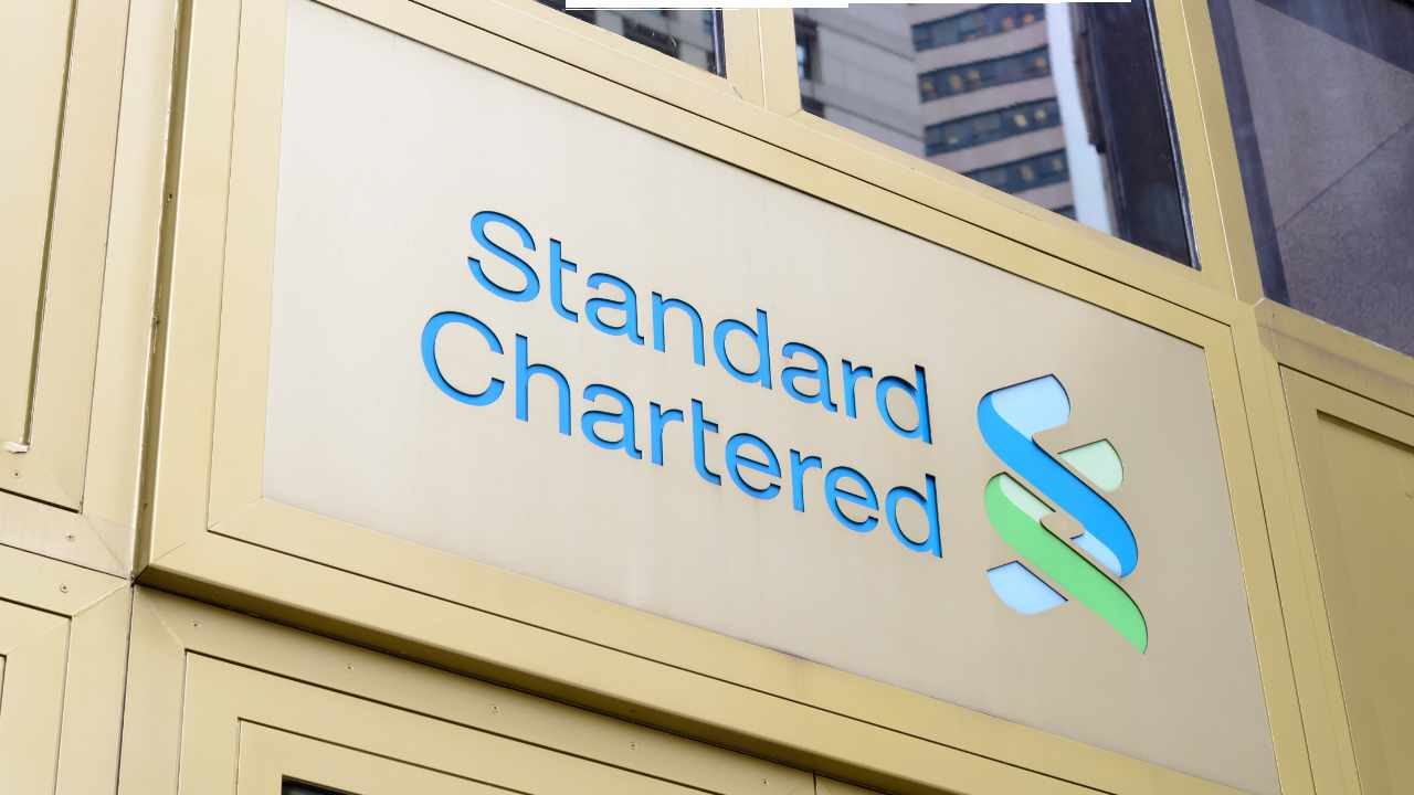 Ngân hàng khổng lồ Standard Chartered tham gia Metaverse