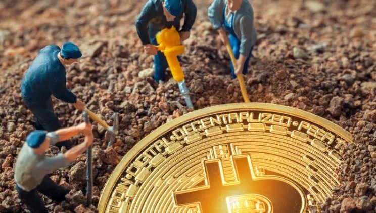 Giá cổ phiếu của các công ty 'đào' Bitcoin tăng mạnh