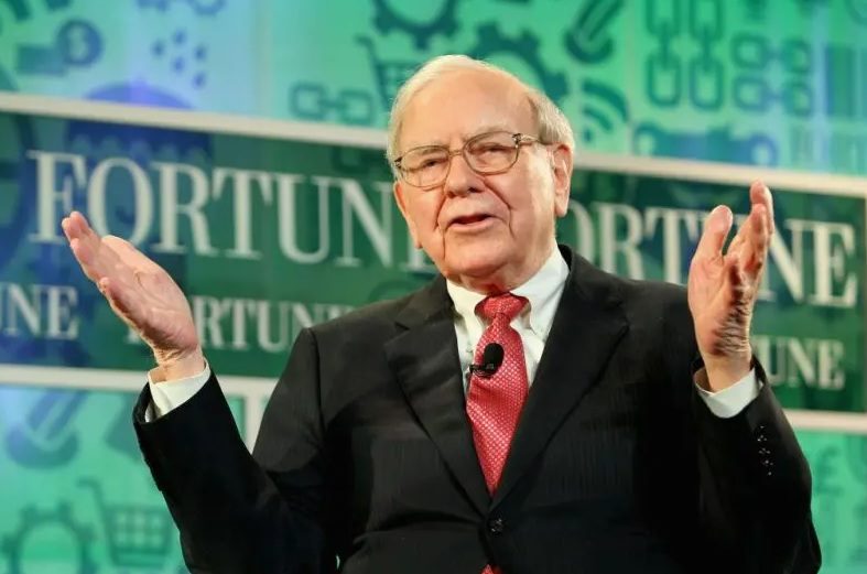 Warren Buffett tiếp tục gọi bitcoin là "cờ bạc"