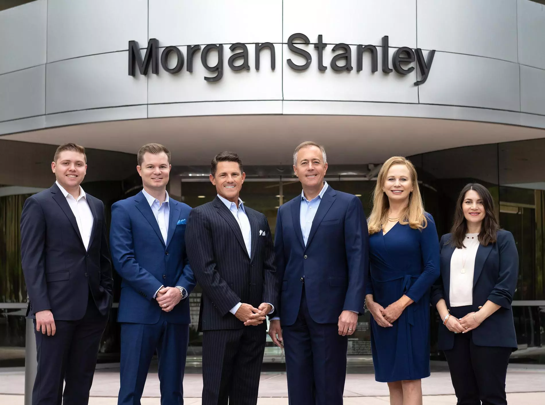 C H L i Su t L ch S D B o M i Nh t T Morgan Stanley Deutsche Bank