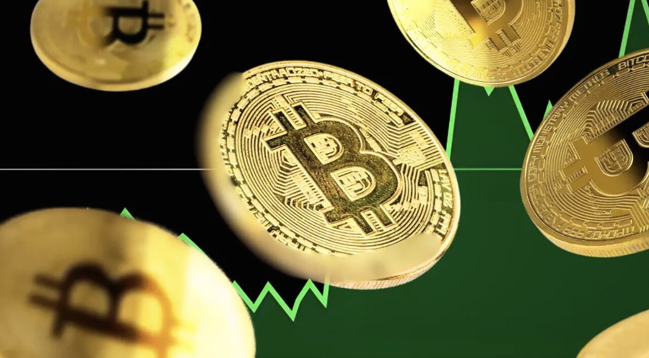 Chuyên gia tiết lộ Bitcoin có thể giảm xuống mức thấp nào nếu vượt qua mốc 65.000 USD